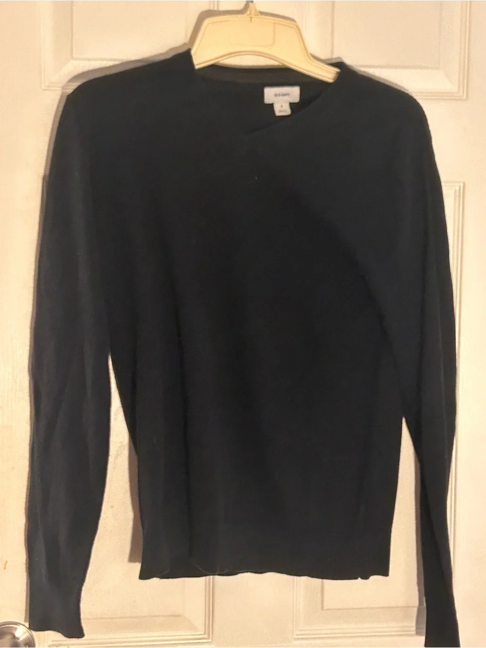 Men’s Black V-Neck Sweater | Small